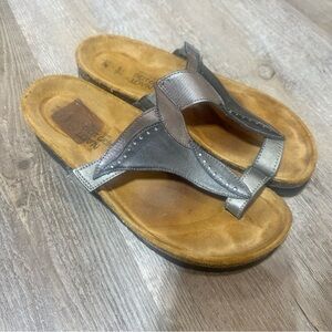 Naot Antigua Cork Loop slip on Sandal metallic Silver Leather size 40 US 9